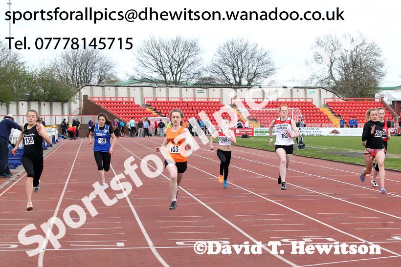 Girls 100 metres, Gateshead Open Medal Meeting. Photo: David T. Hewitson/Sports for All Pics